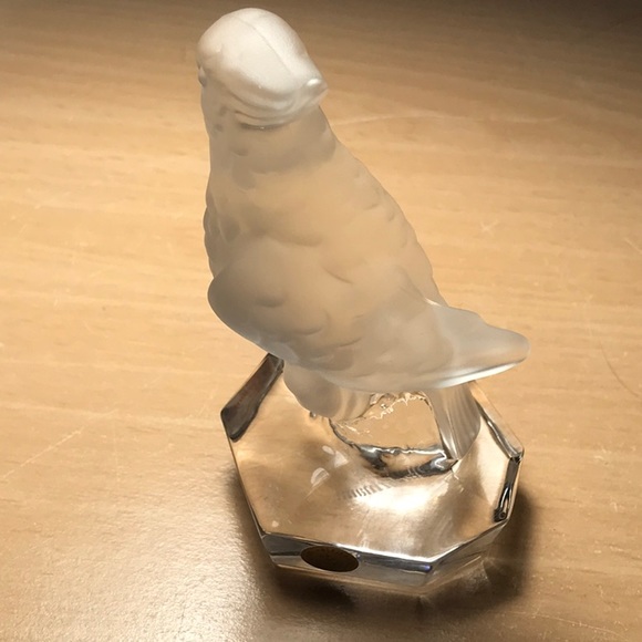 Nachtmann Crystal Creatures- Cockatoo paperweight - Picture 5 of 16